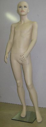Detská figurína-chlapec, výška 1,5m, telová farba