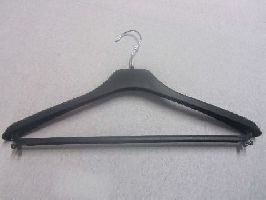 Plastic hanger 42cm.